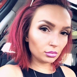 Meet your Posher, Whitney